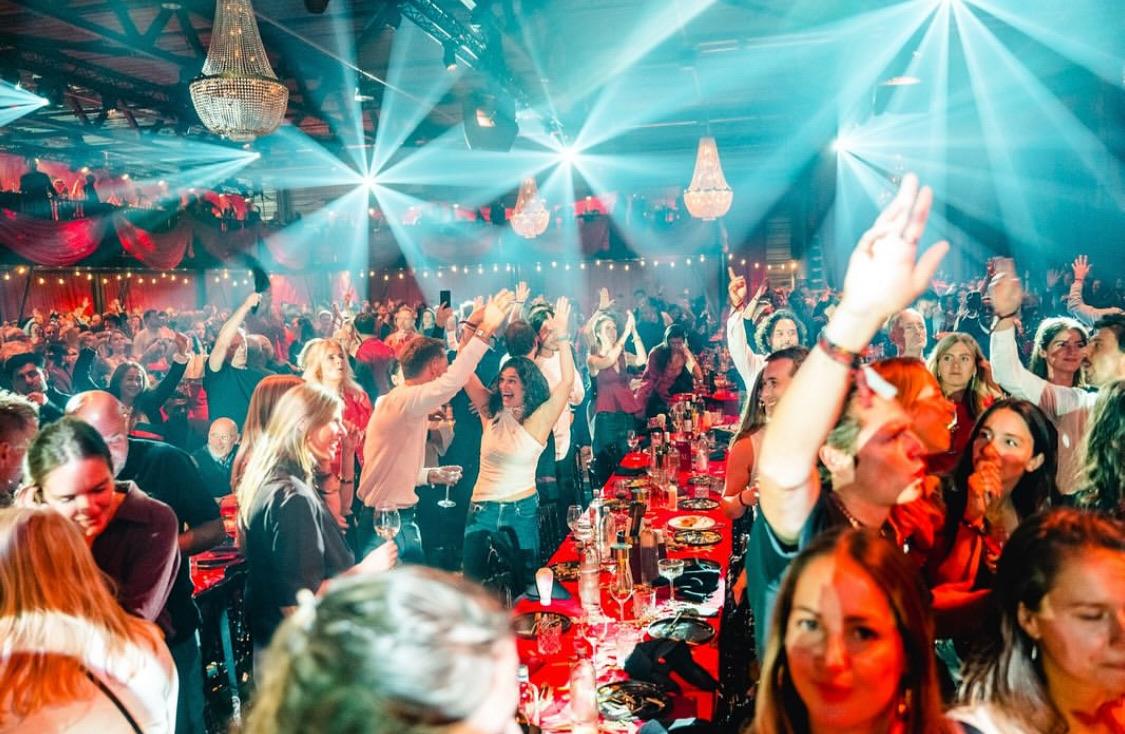 DPG Media kroonluchters